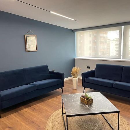 Apartamento Voyage Penthouse Tirana Exterior foto