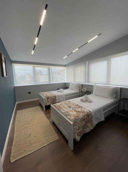 Apartamento Voyage Penthouse Tirana Exterior foto